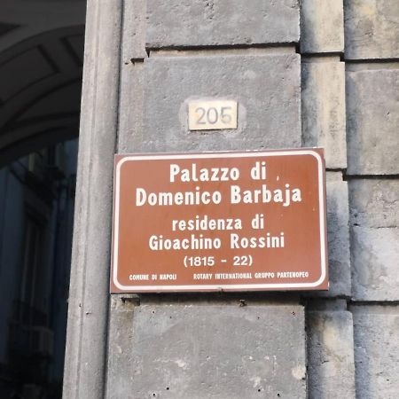 Barbaja Suites In Street Toledo 205 Наполи Екстериор снимка