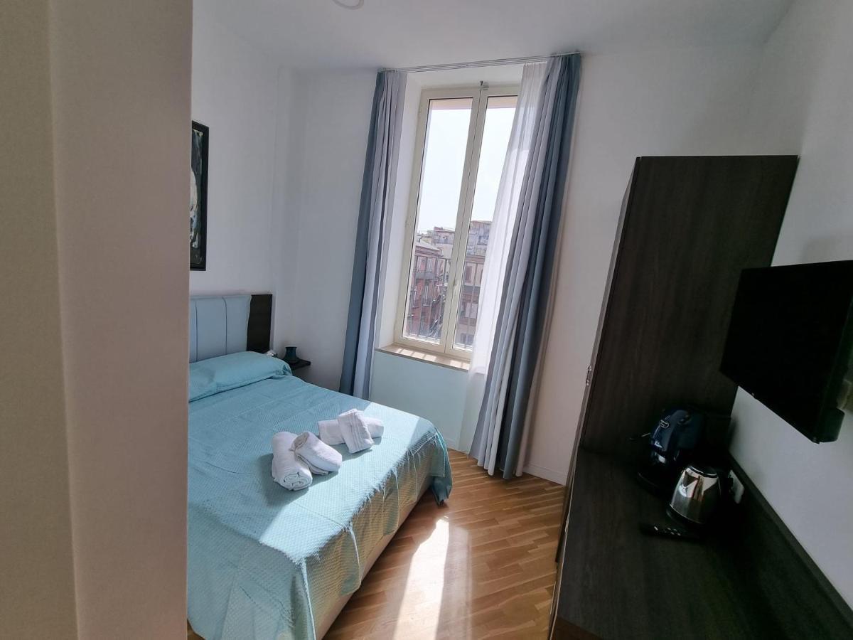 Barbaja Suites In Street Toledo 205 Наполи Екстериор снимка