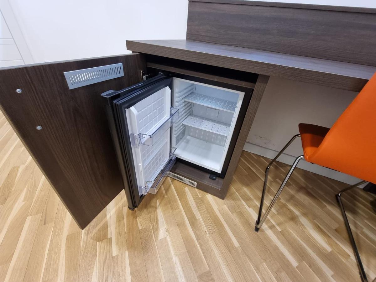 Barbaja Suites In Street Toledo 205 Наполи Екстериор снимка