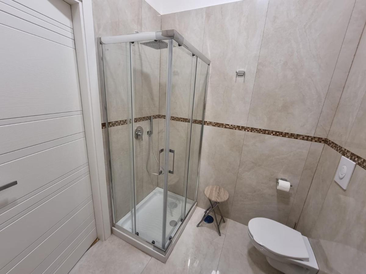 Barbaja Suites In Street Toledo 205 Наполи Екстериор снимка