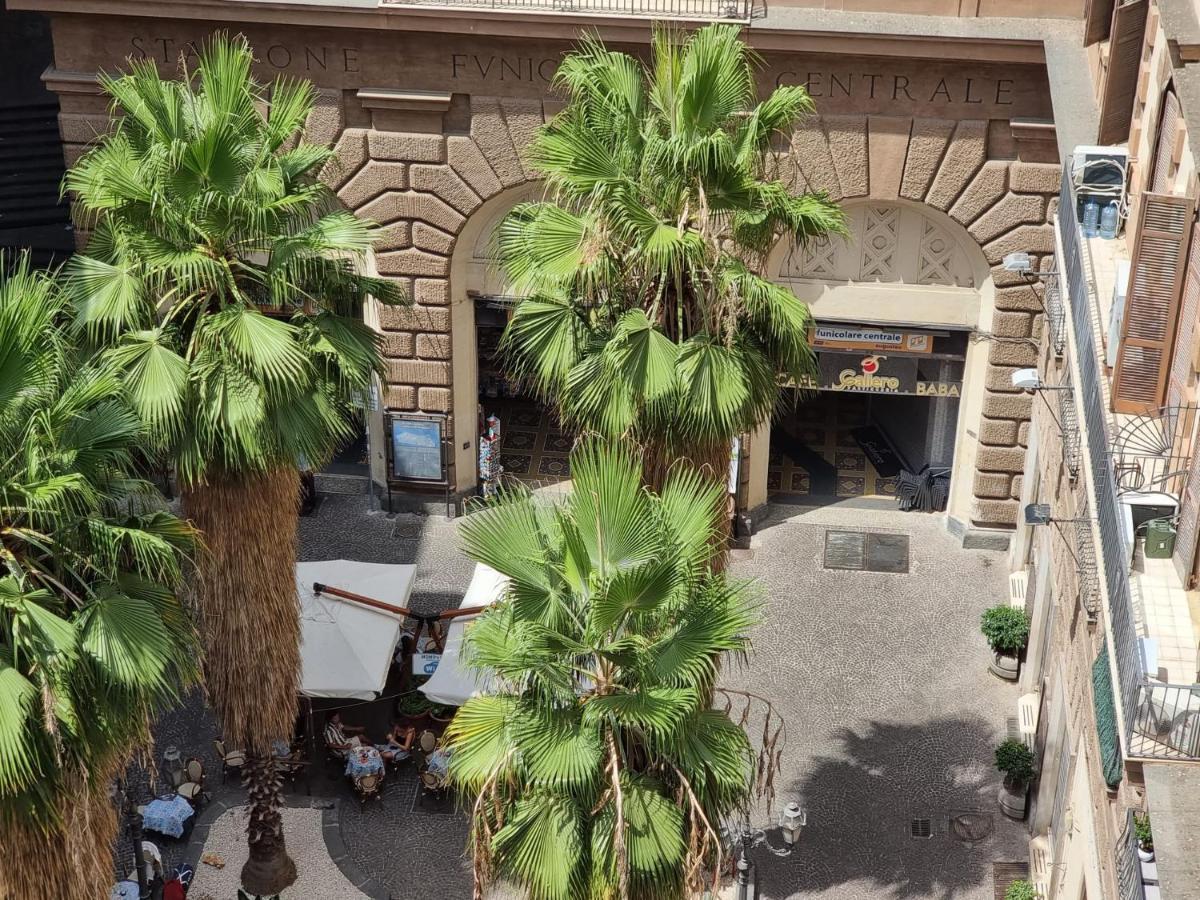 Barbaja Suites In Street Toledo 205 Наполи Екстериор снимка
