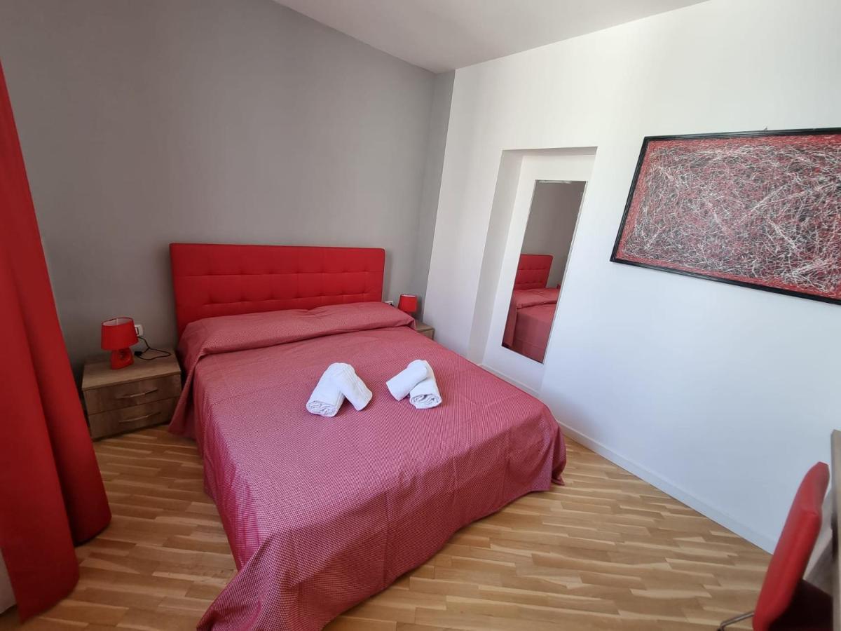 Barbaja Suites In Street Toledo 205 Наполи Екстериор снимка