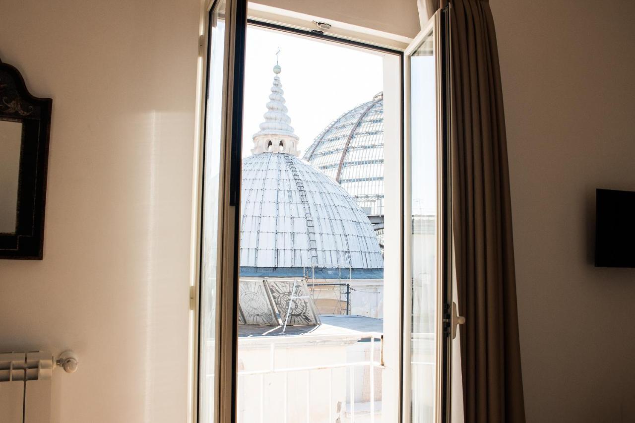 Barbaja Suites In Street Toledo 205 Наполи Екстериор снимка
