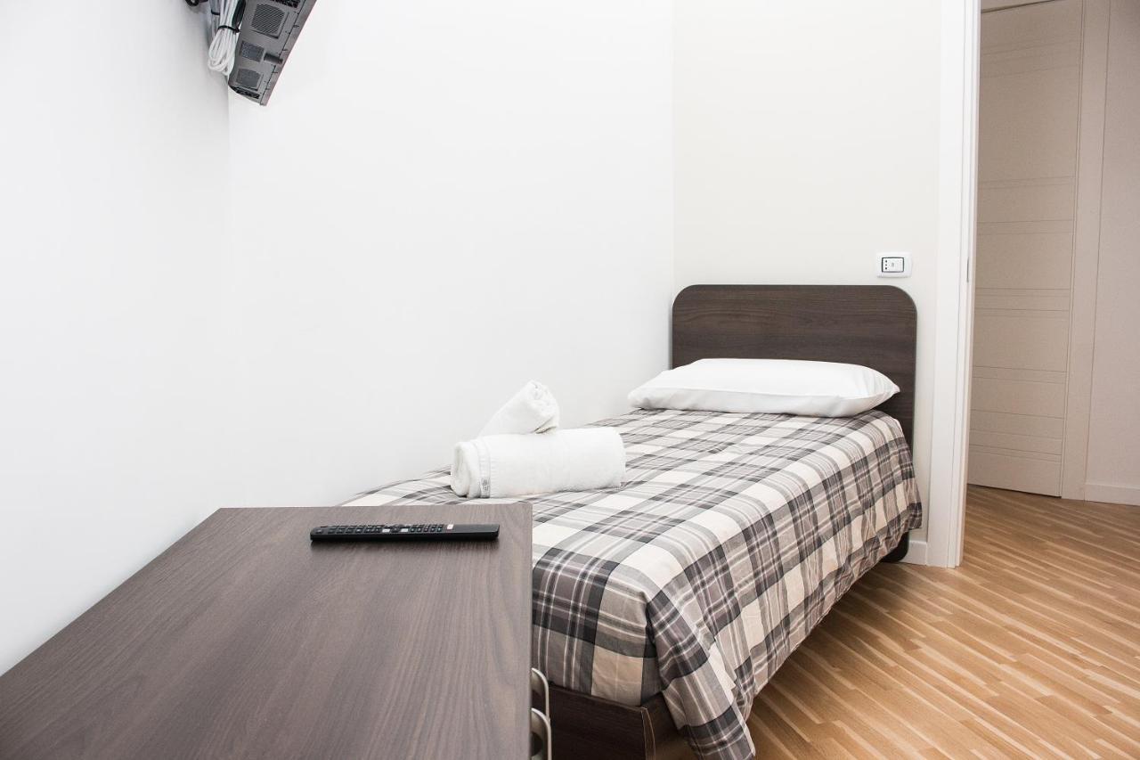 Barbaja Suites In Street Toledo 205 Наполи Екстериор снимка